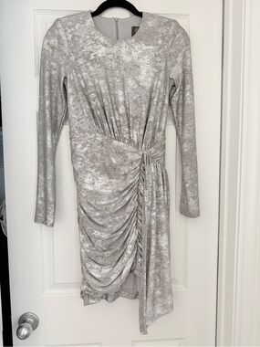 Vince Camuto Silver-Gray Ruched Long-Sleeve Dress